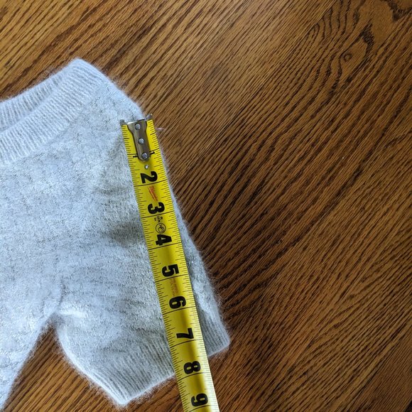 Marc By Marc Jacobs  Creamy / sliver wool blend short sleeve sweater  Sz XS - Picture 9 of 10